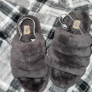 UGG Women's Fluffy Grey Slippers